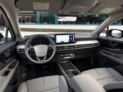 New 2026 Lincoln Corsair Reserve w/ Jet Appearance Package image 9