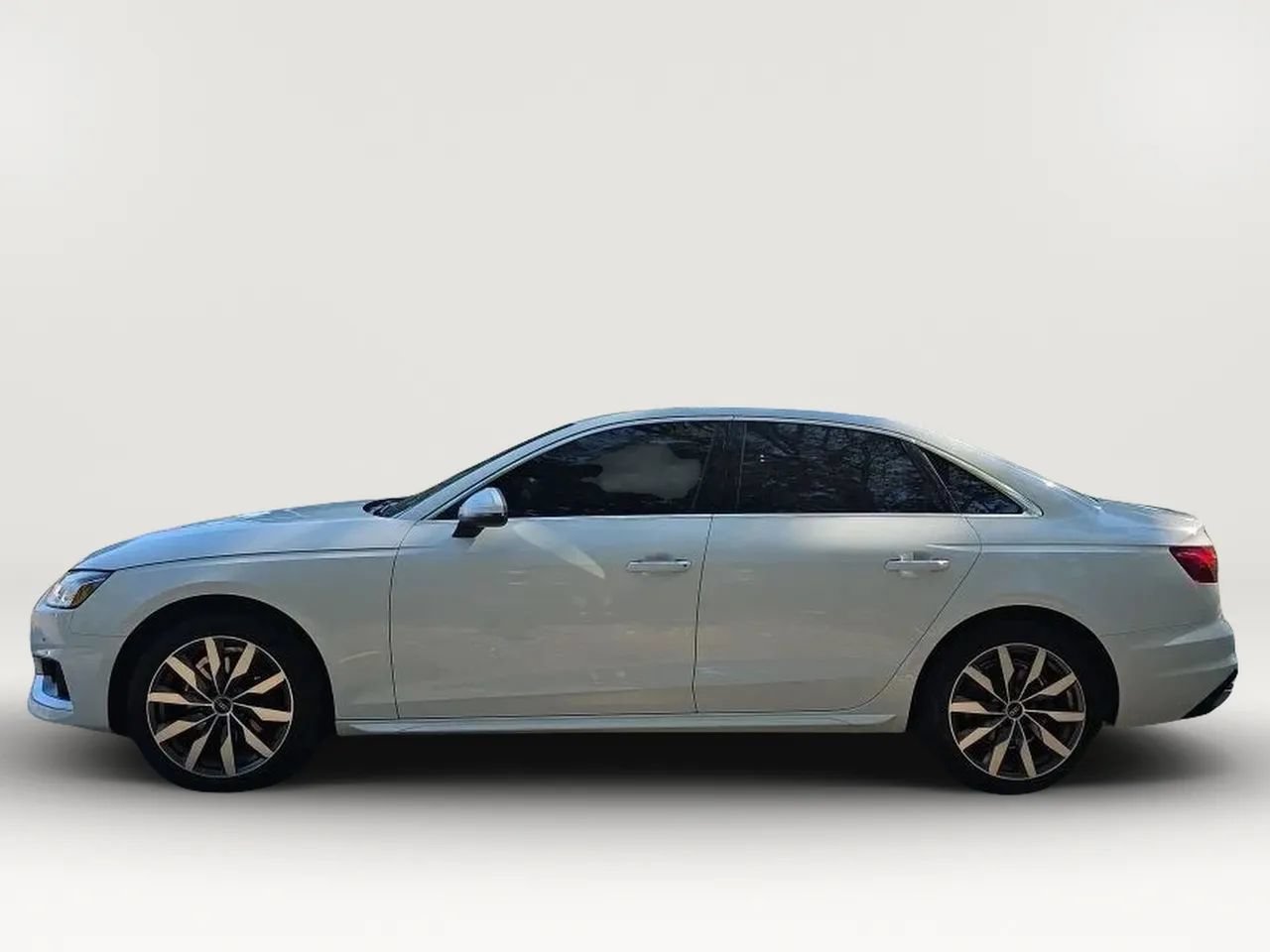 Used 2022 Audi A4 2.0T Premium w/ Convenience Package AWD/4WD image 5