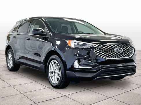 Used 2023 Ford Edge SEL w/ Convenience Package image 2