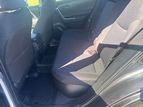 Used 2024 Toyota RAV4 LE AWD/4WD image 29