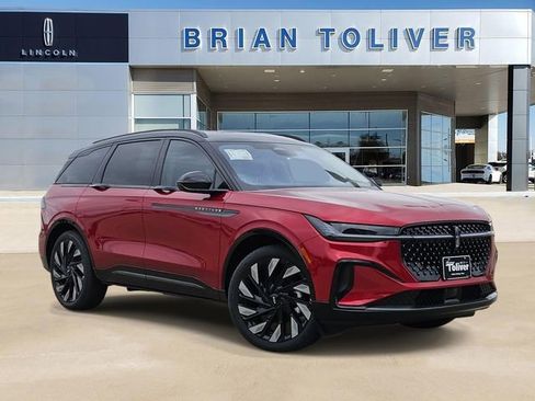 New 2026 Lincoln Nautilus Reserve w/ Jet Appearance Package image 1