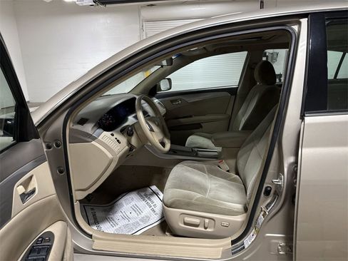 Used 2007 Toyota Avalon XL image 18