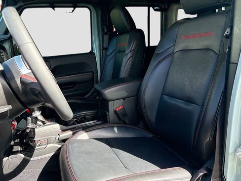 Used 2023 Jeep Wrangler Unlimited Rubicon image 21