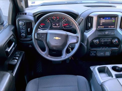 Used 2020 Chevrolet Silverado 1500 Custom w/ Custom Convenience Package image 5