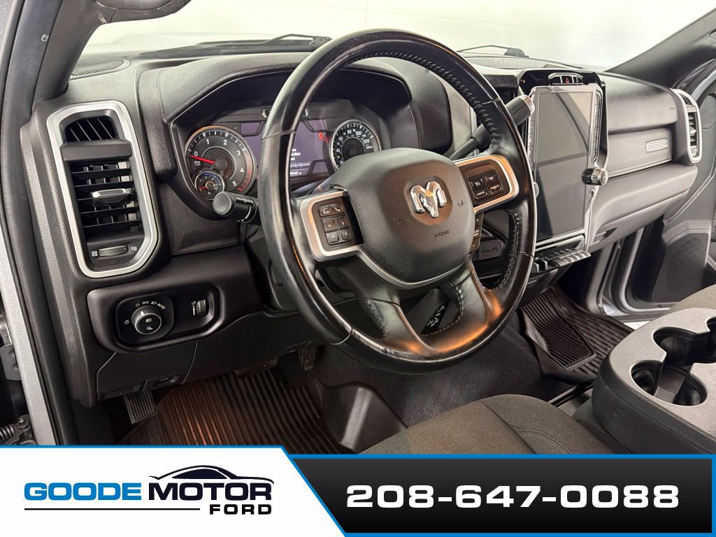 Used 2022 RAM 2500 Big Horn w/ Level C Equiment Group AWD/4WD image 9