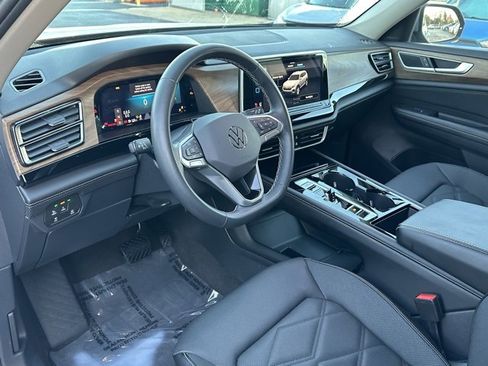 Certified 2024 Volkswagen Atlas SE image 24