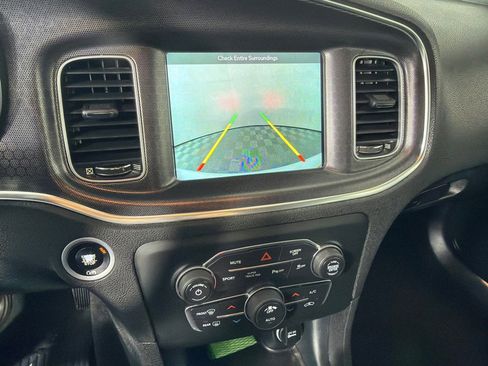 Used 2018 Dodge Charger GT image 19