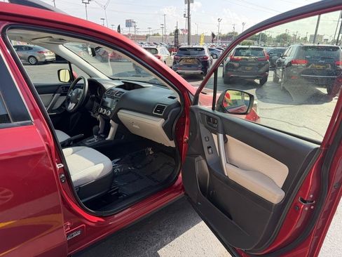 Used 2017 Subaru Forester 2.5i Premium w/ All-Weather Package AWD/4WD image 9