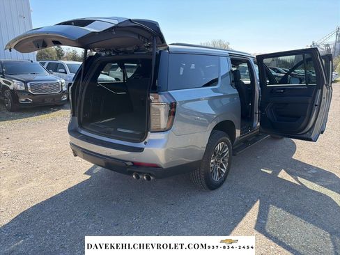 Used 2026 Chevrolet Suburban Z71 w/ Comfort Package image 34