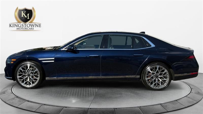 Used 2023 Genesis G90 3.5T AWD/4WD image 2