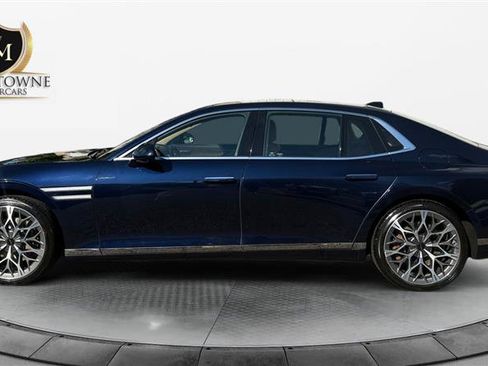 Used 2023 Genesis G90 3.5T AWD/4WD image 2