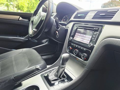 Used 2014 Volkswagen Passat TDI SE FWD image 14