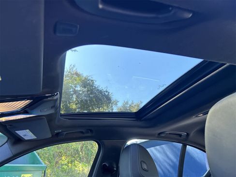 Used 2025 BMW 330i xDrive Sedan image 23