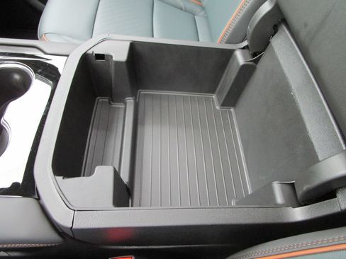 New 2026 GMC Yukon AT4 w/ AT4 Premium Plus Package AWD/4WD image 45