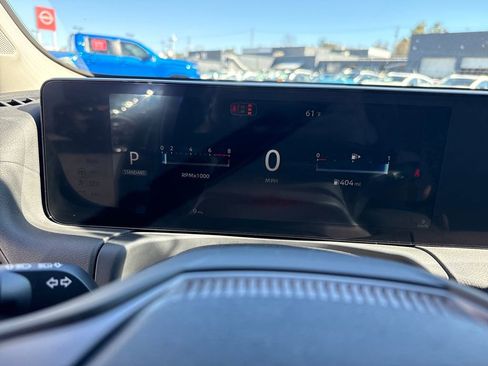 New 2026 Nissan Sentra SR w/ SR Premium Package FWD image 15