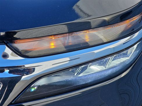 Used 2024 Chevrolet Equinox LS w/ LS Convenience Package image 34