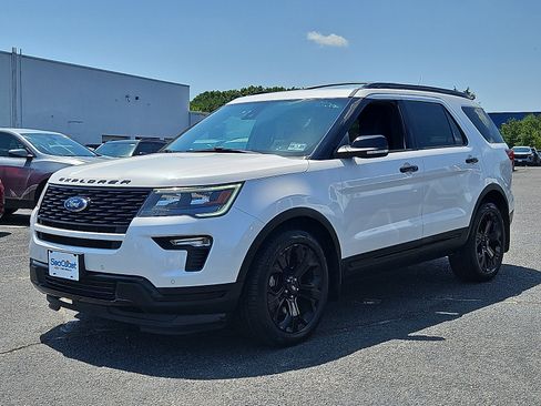 Used 2019 Ford Explorer Sport w/ Ford Safe & Smart Package AWD/4WD image 3