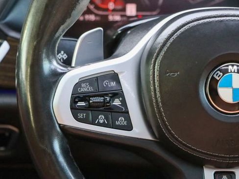 Used 2019 BMW X5 xDrive50i w/ M Sport Package image 29