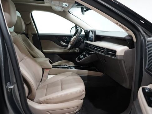 Used 2022 Lincoln Corsair Reserve w/ Equipment Group 201A AWD/4WD image 38