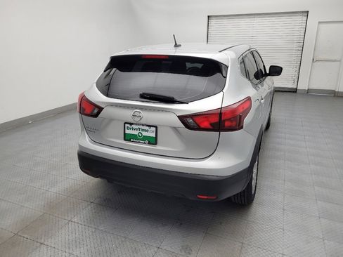 Used 2018 Nissan Rogue Sport S image 7