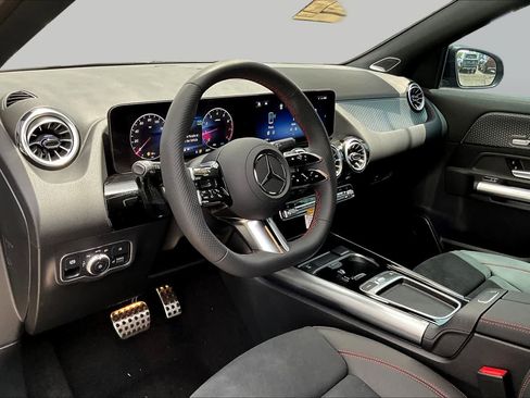 New 2025 Mercedes-Benz GLA 250 image 10