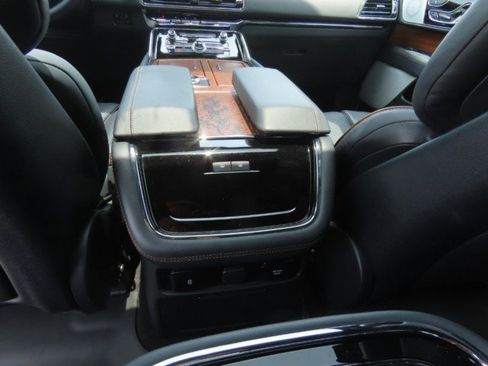 Used 2023 Lincoln Navigator Black Label AWD/4WD image 21