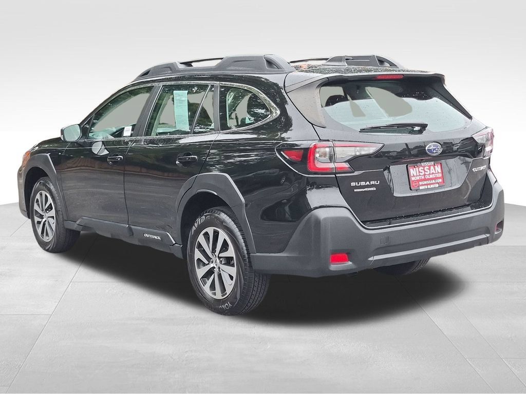 Used 2024 Subaru Outback AWD/4WD image 10