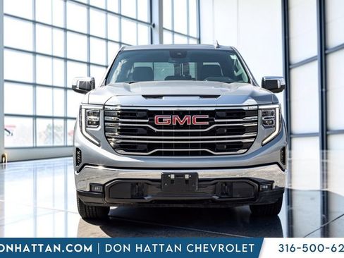 Used 2025 GMC Sierra 1500 SLT AWD/4WD image 25