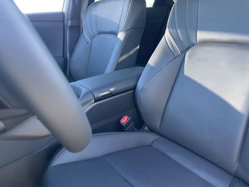 New 2026 Toyota Crown Signia image 18