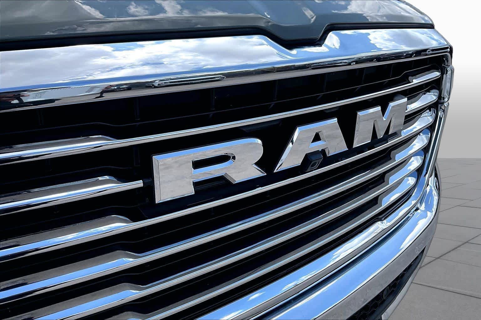 Used 2026 RAM 1500 Laramie AWD/4WD image 30