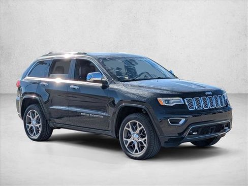 Used 2021 Jeep Grand Cherokee Overland image 3