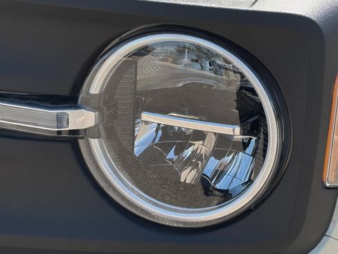 Used 2026 Ford Bronco 2-Door AWD/4WD image 10