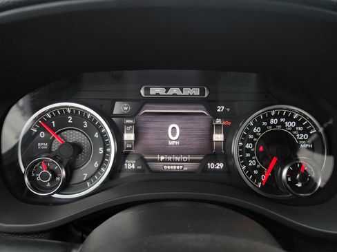 Used 2024 RAM 1500 Laramie image 29