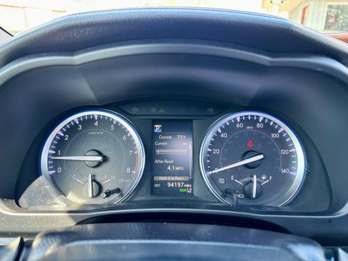 Used 2018 Toyota Highlander XLE image 23