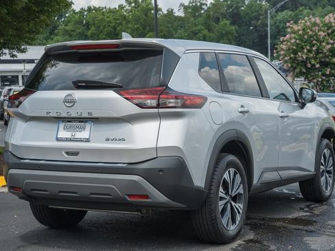 Used 2023 Nissan Rogue SV AWD/4WD image 5