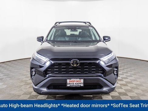 Used 2022 Toyota RAV4 XLE Premium image 10