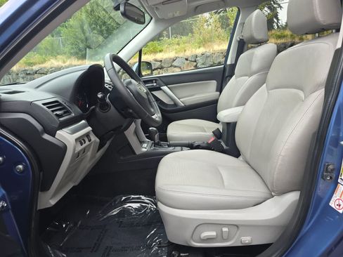 Used 2015 Subaru Forester 2.5i Touring AWD/4WD image 20