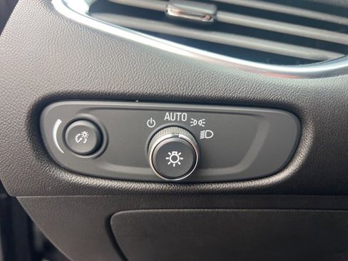 Used 2020 Chevrolet Malibu LT image 18