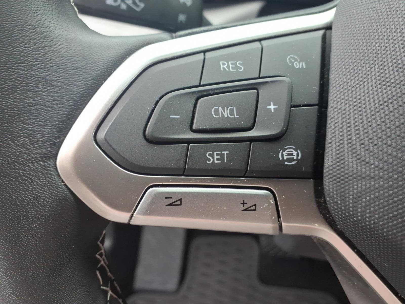 Certified 2023 Volkswagen Taos S FWD image 19