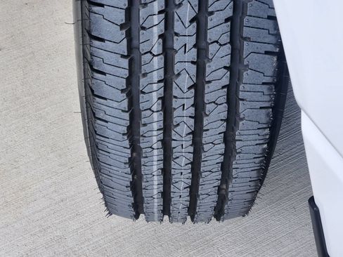 Used 2021 RAM 1500 Big Horn AWD/4WD image 12