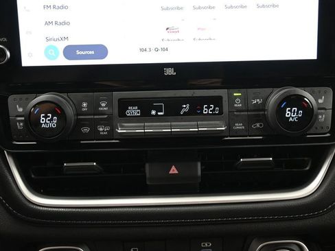 Certified 2025 Toyota Grand Highlander AWD image 24