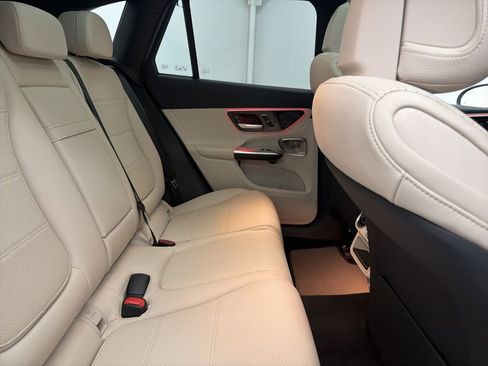 New 2026 Mercedes-Benz GLC 300 image 27