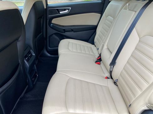 Used 2021 Ford Edge SEL w/ Convenience Package FWD image 42