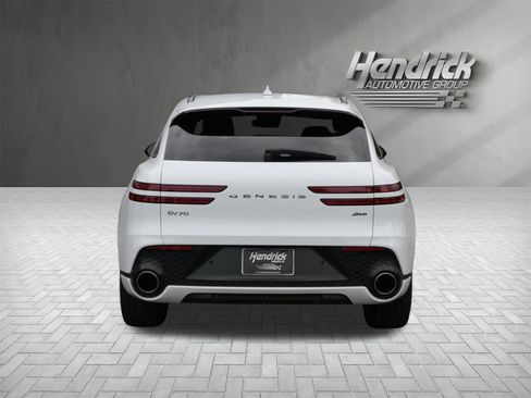 Used 2023 Genesis GV70 2.5T w/ Sport Prestige Package AWD/4WD image 8