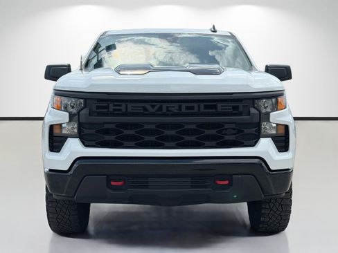 Used 2024 Chevrolet Silverado 1500 Custom Trail Boss w/ LPO, Dark Essentials Package AWD/4WD image 8