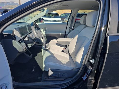 Used 2023 Hyundai Ioniq 5 SEL w/ Cargo Package AWD/4WD image 11