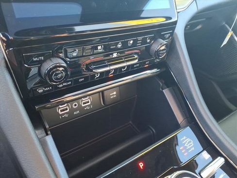 New 2025 Jeep Grand Cherokee L Overland w/ Trailer Tow Package image 14