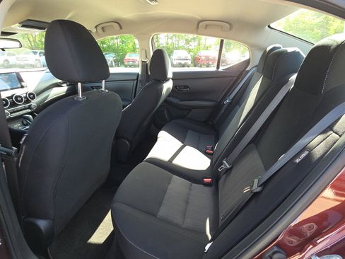 Used 2025 Nissan Sentra SV FWD image 28