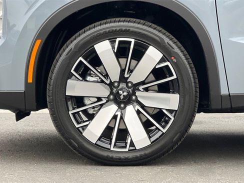 New 2026 Mitsubishi Outlander SE image 27