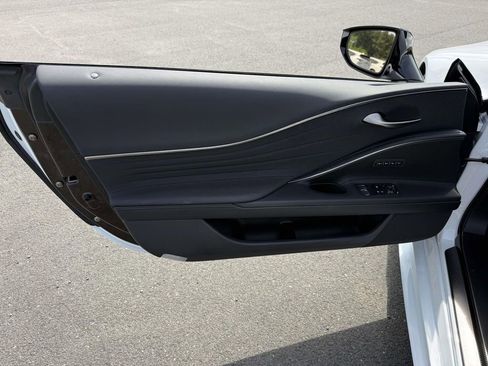 Used 2023 Lexus LC 500 Convertible w/ Touring Package RWD image 19